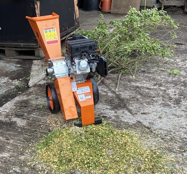 Top Best Wood Chippers For Uk Buyers Tested And Reviewed