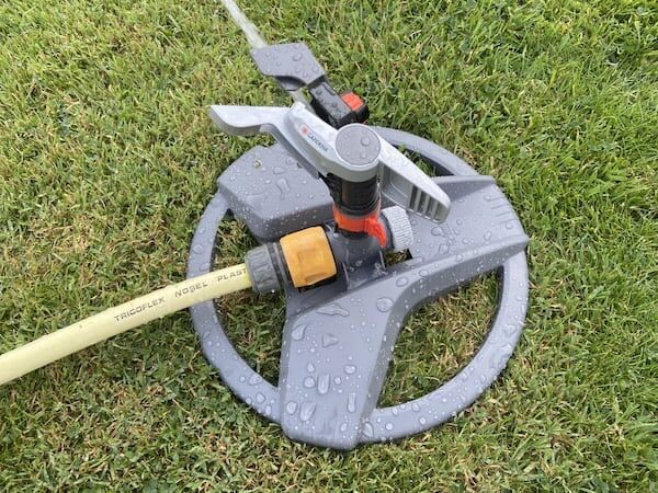 5 Best Lawn Sprinklers Tested For Small & large Gardens